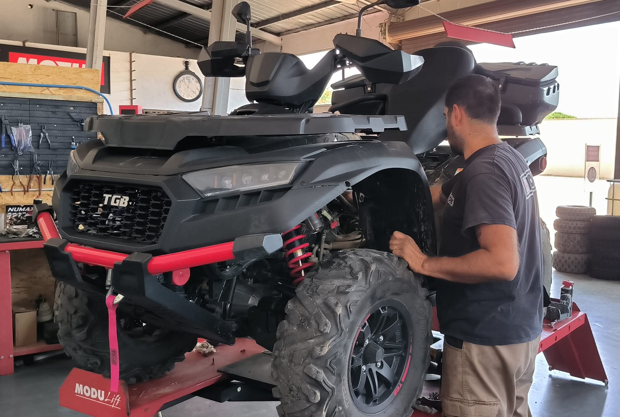Quad prepare dans l'atelier C.S MOTO